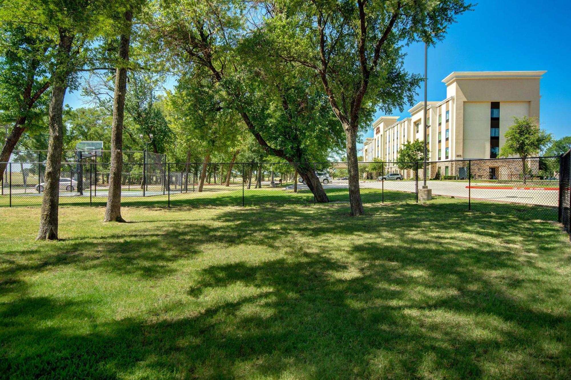 Hampton Inn&Suites Dallas/Plano-East Exterior foto